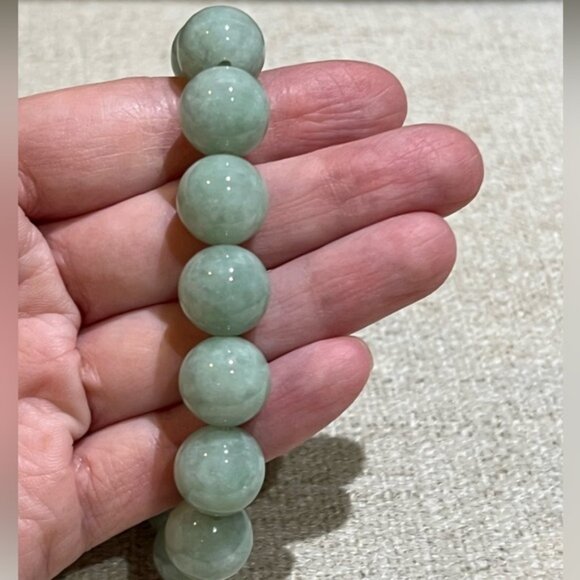 Jadeite 13mm Beaded Stone Bracelet - Picture 2 of 7
